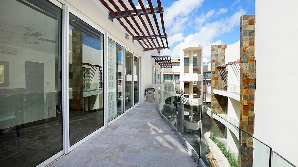 Playa Village Condo By Bvr Playa del Carmen Bagian luar foto